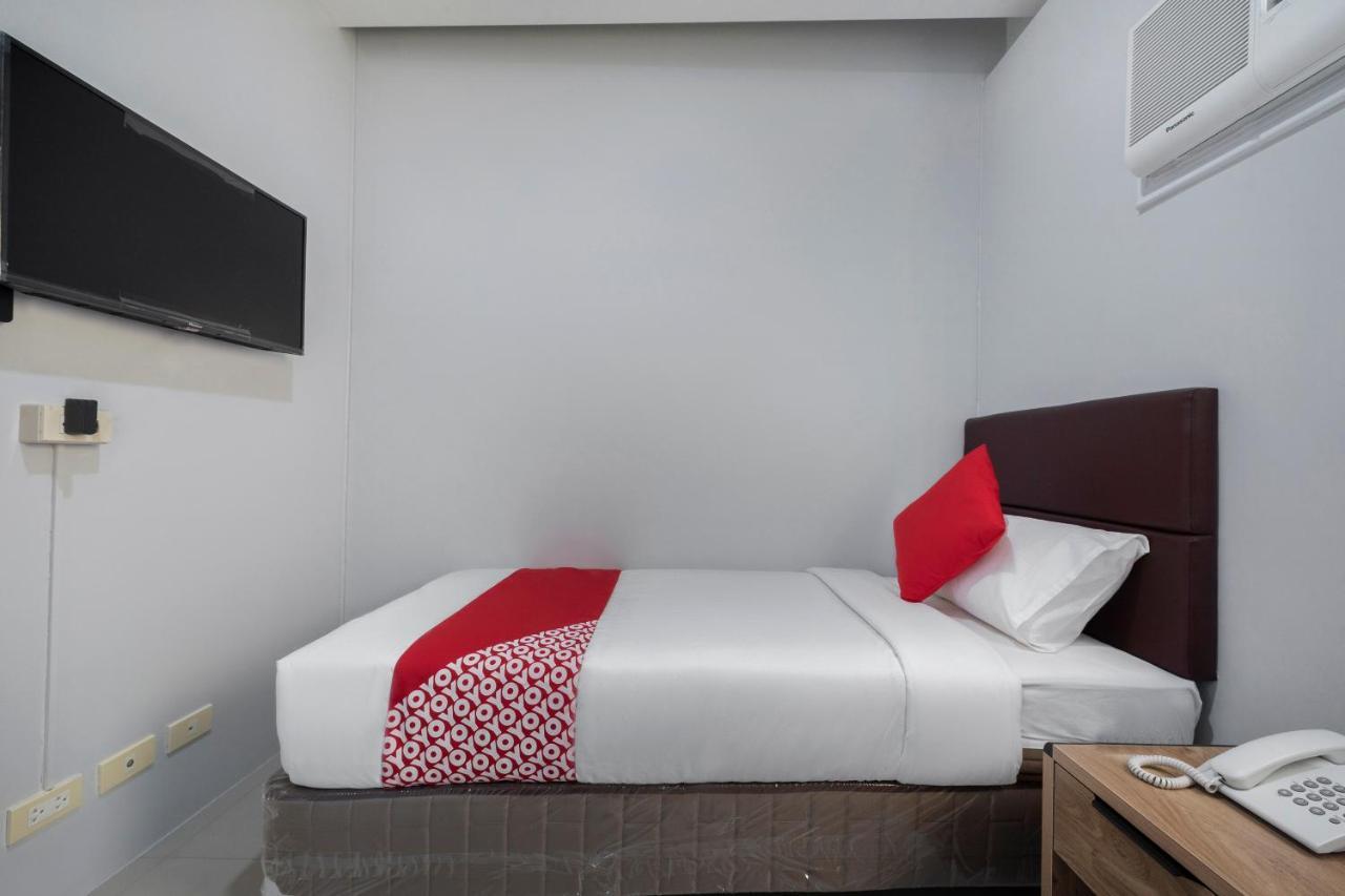 Super Oyo 515 Finnex Hotel Mandaluyong Ngoại thất bức ảnh