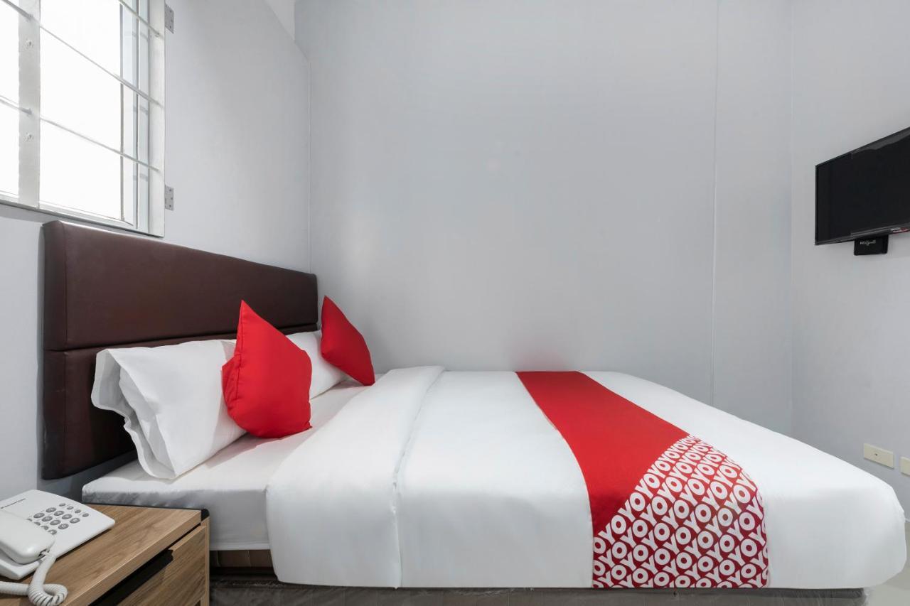 Super Oyo 515 Finnex Hotel Mandaluyong Ngoại thất bức ảnh